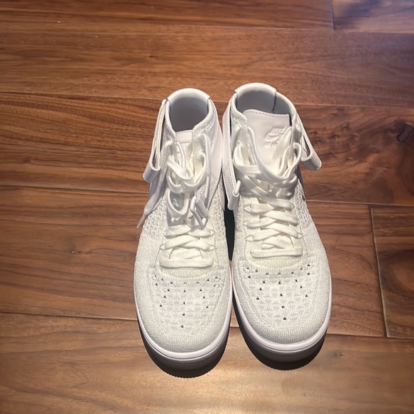 Nike Air Fly Knit Shoes - Picture 2 of 5